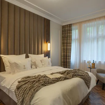 Wanda Luxury Boutique - Tylko Dla Doroslych Шавница